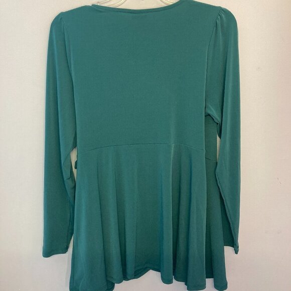 Torrid Wrap Top, NWT, Size L - Picture 3 of 9